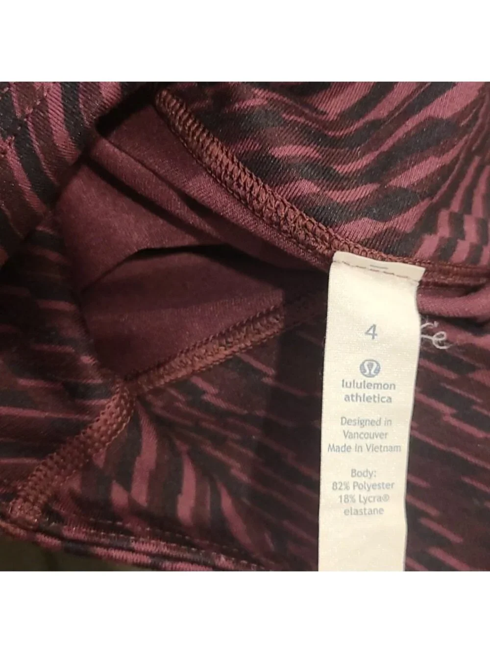 Lululemon Wunder Under Crop (HR) *Full-On Luon Shifted Horizon Red Grape Black